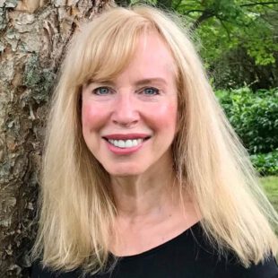 Porträt-Foto der Illustratorin Nancy Cote